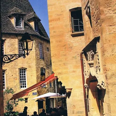 Les Toits De Daire *